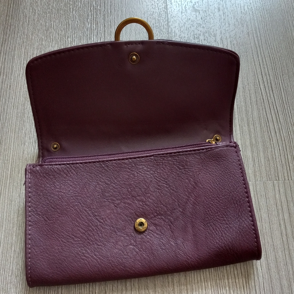Universal Threads Wallet - Picture 3 of 7